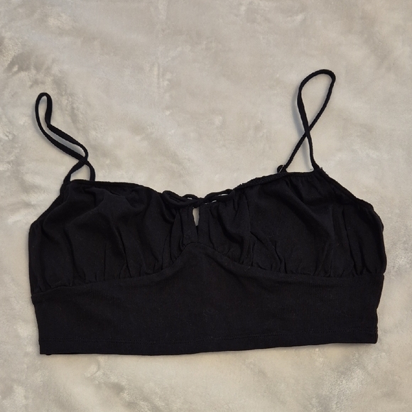 Aritzia Sunday Best Darcy Cropped Camisole Black M - Picture 2 of 4